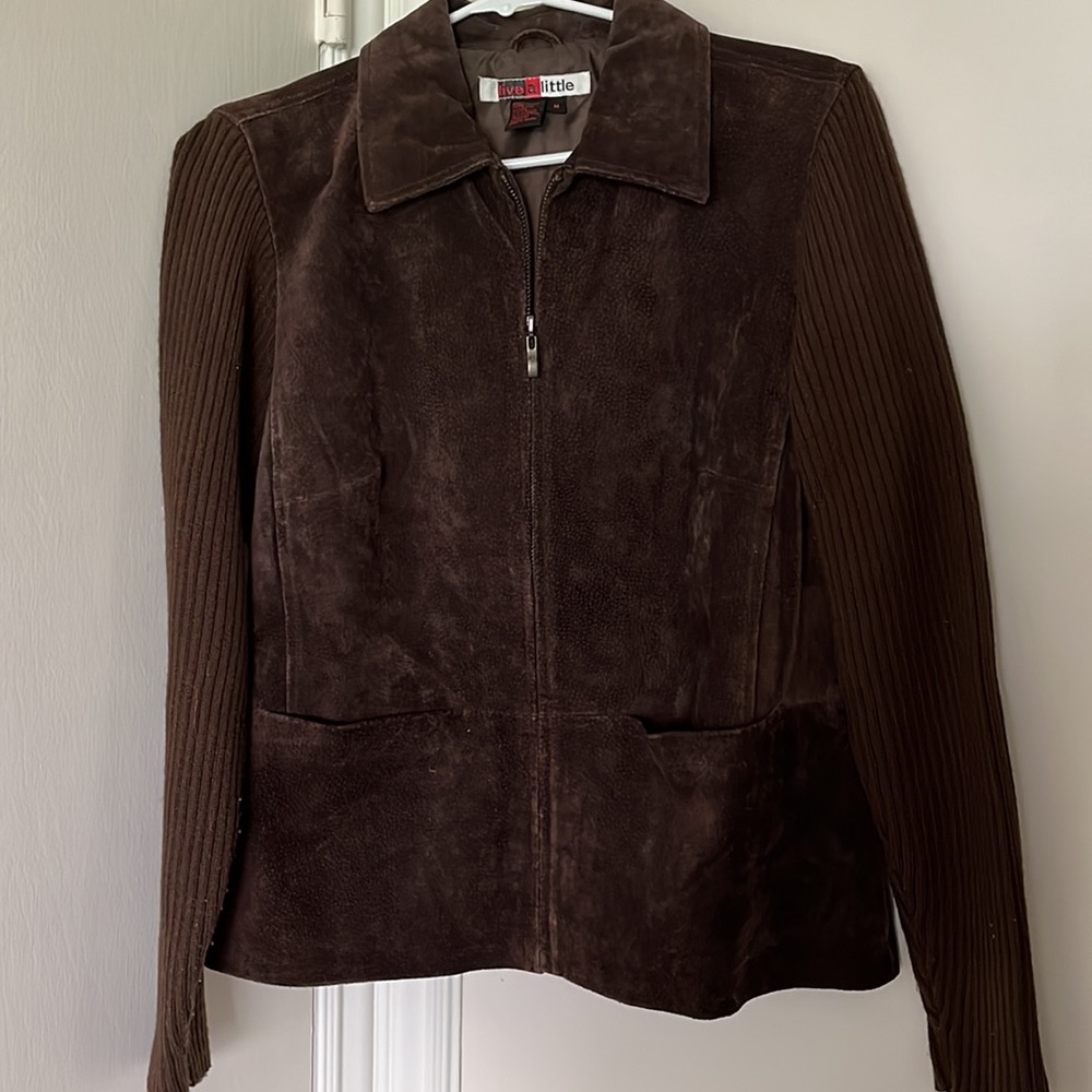 Leather jacket - Picture 2 of 6